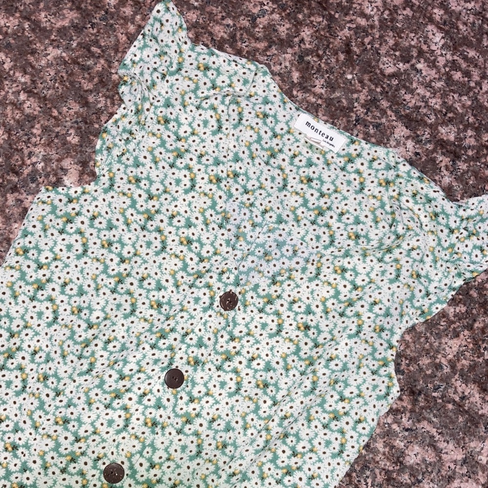 Monteau Green Floral Button-Down Top